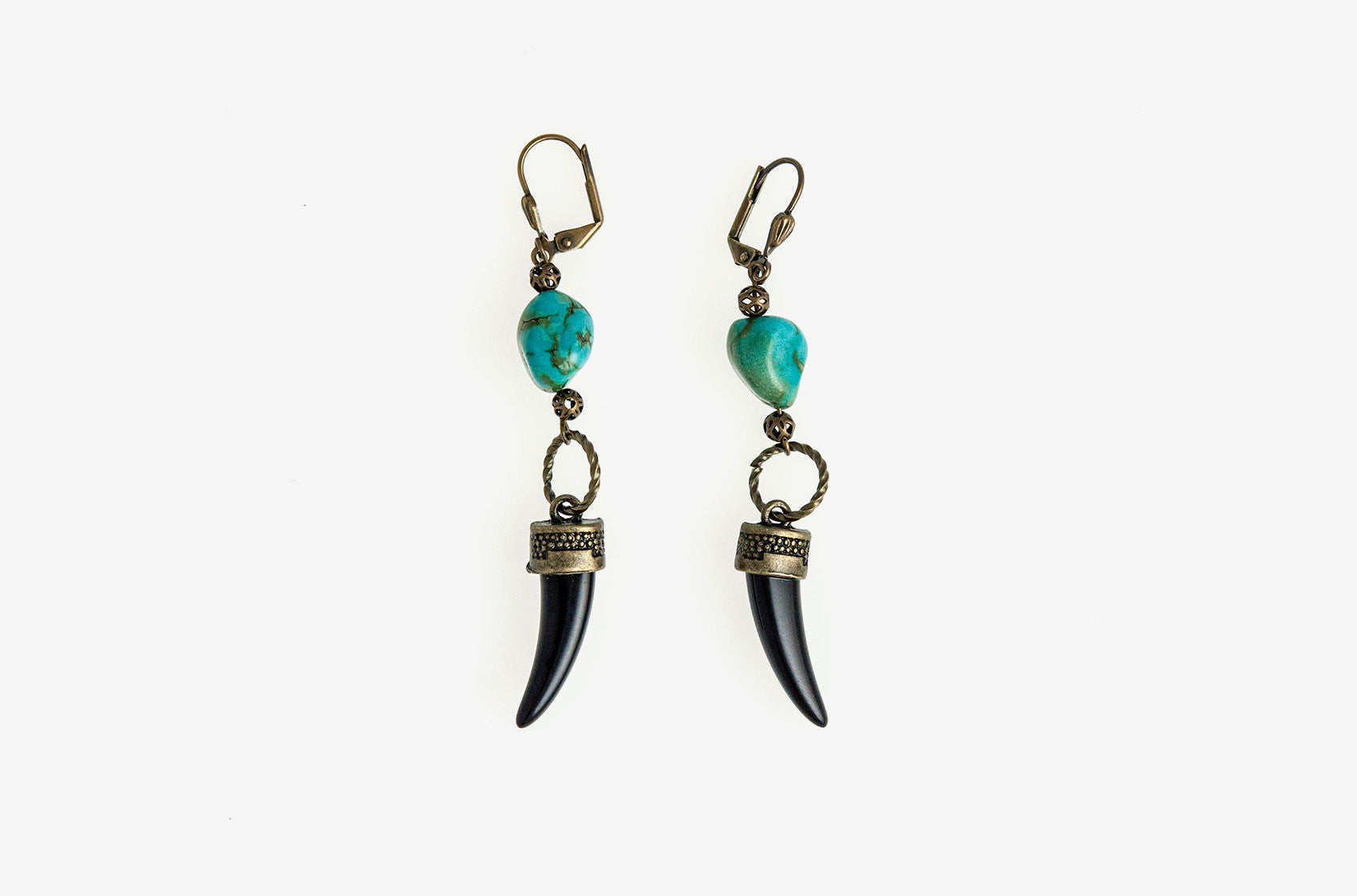 Metal & Stone. Brass and turquoise earrings