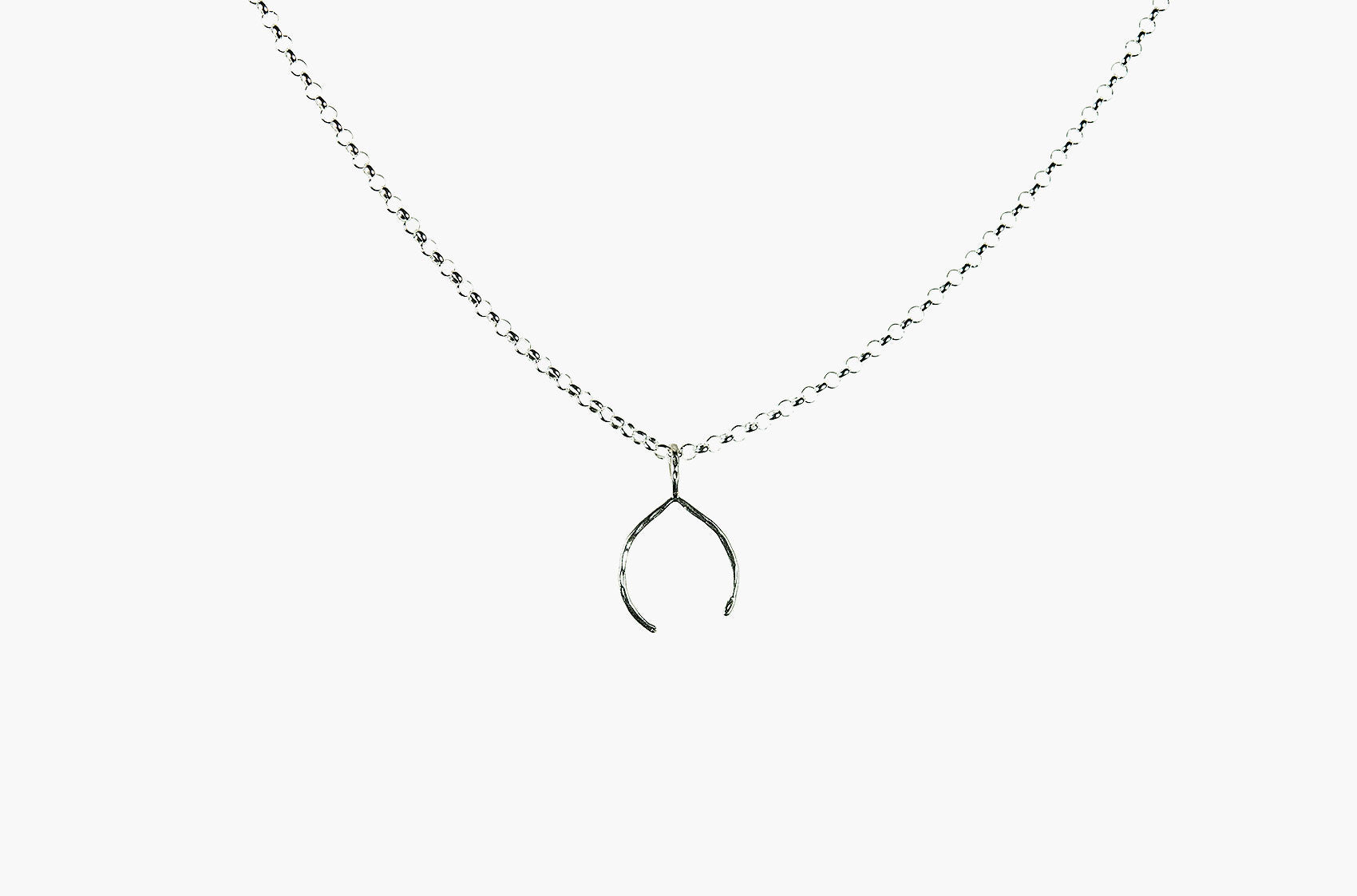 Wishbone necklace in sterling silver